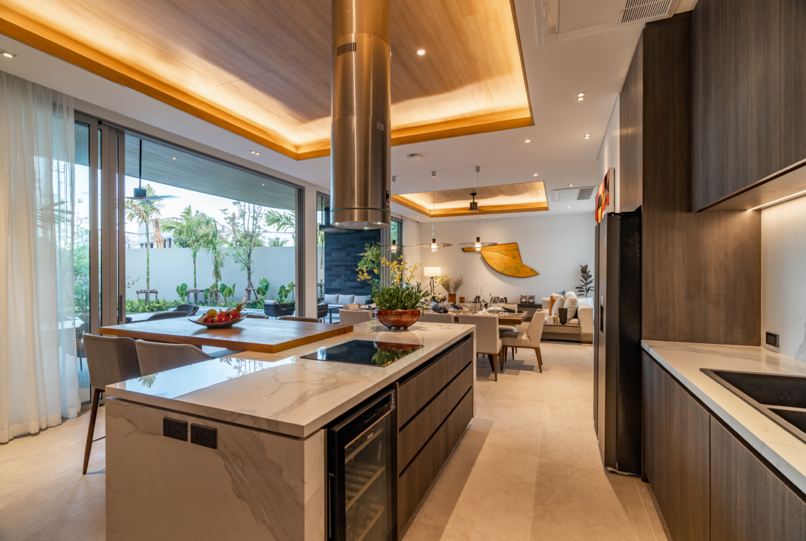 Western Kitchen