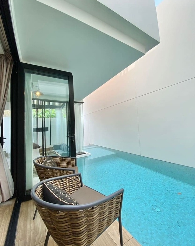 Diamond-pool-villa-Type-A-Swimming pool