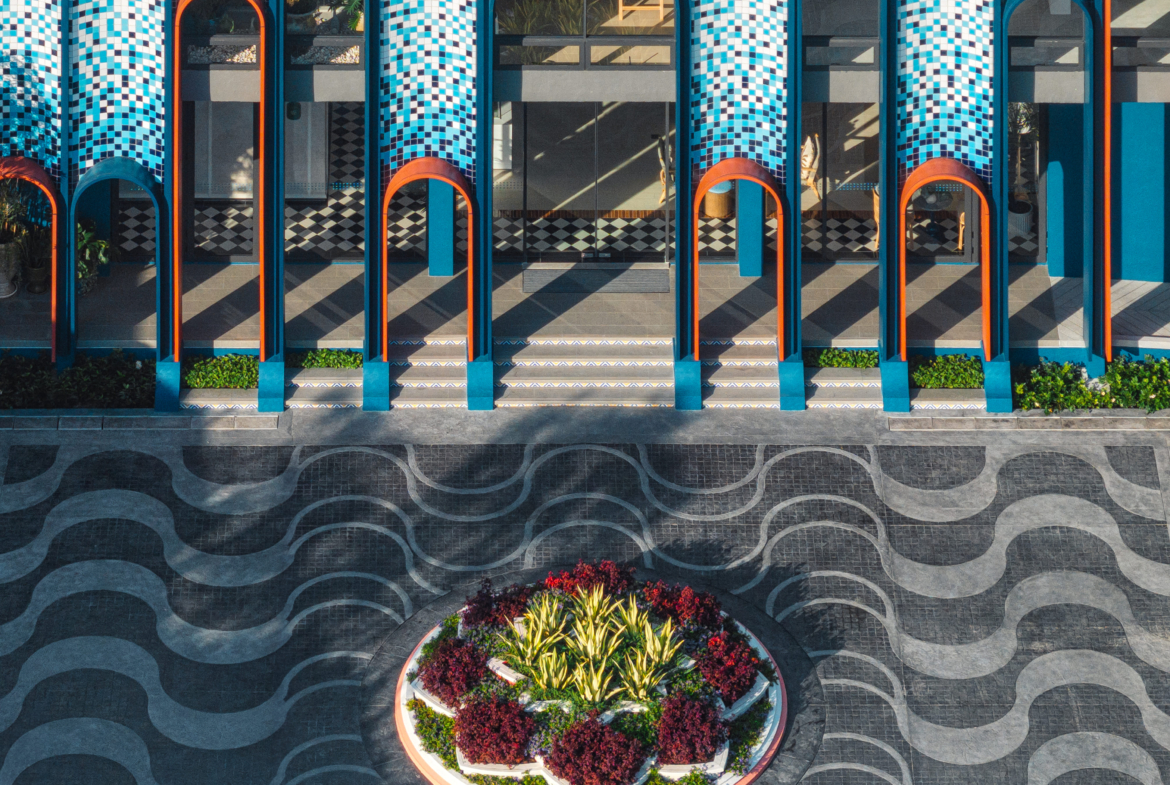 cabanas Huahin Front Condo & Common Road