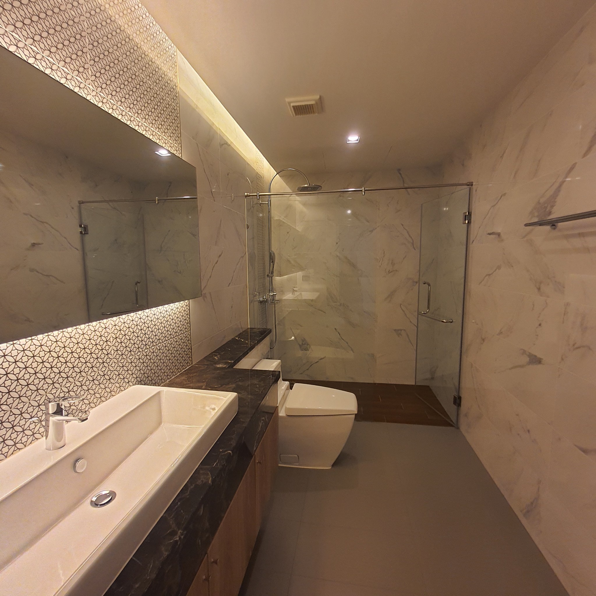 The Four Wings Bathroom