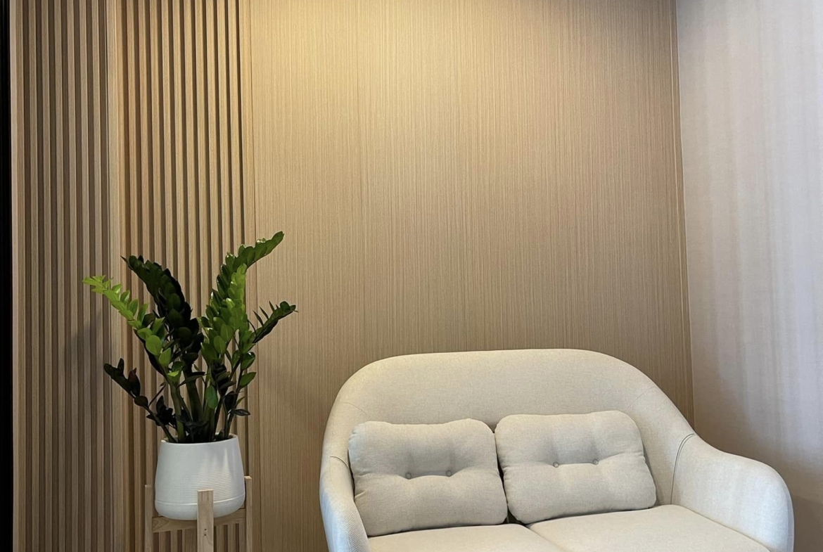 Condolette-Midst-Rama-9-living