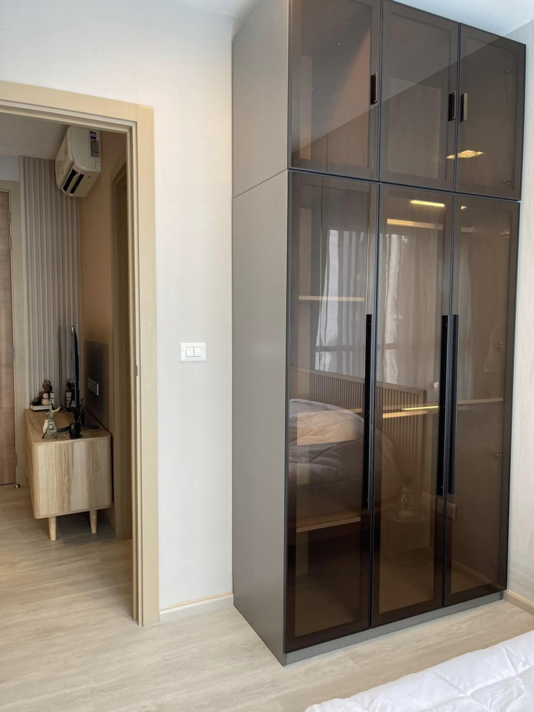 condolette midst rama 9 Tall wardrobe