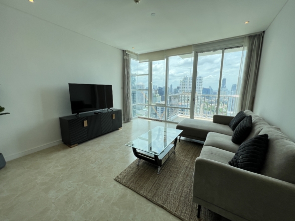 Fullerton Sukhumvit floor 29 Living