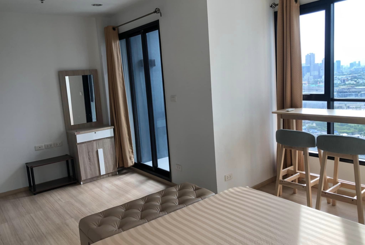 The Base Rama 9 - Ramkhamhaeng Bedroom