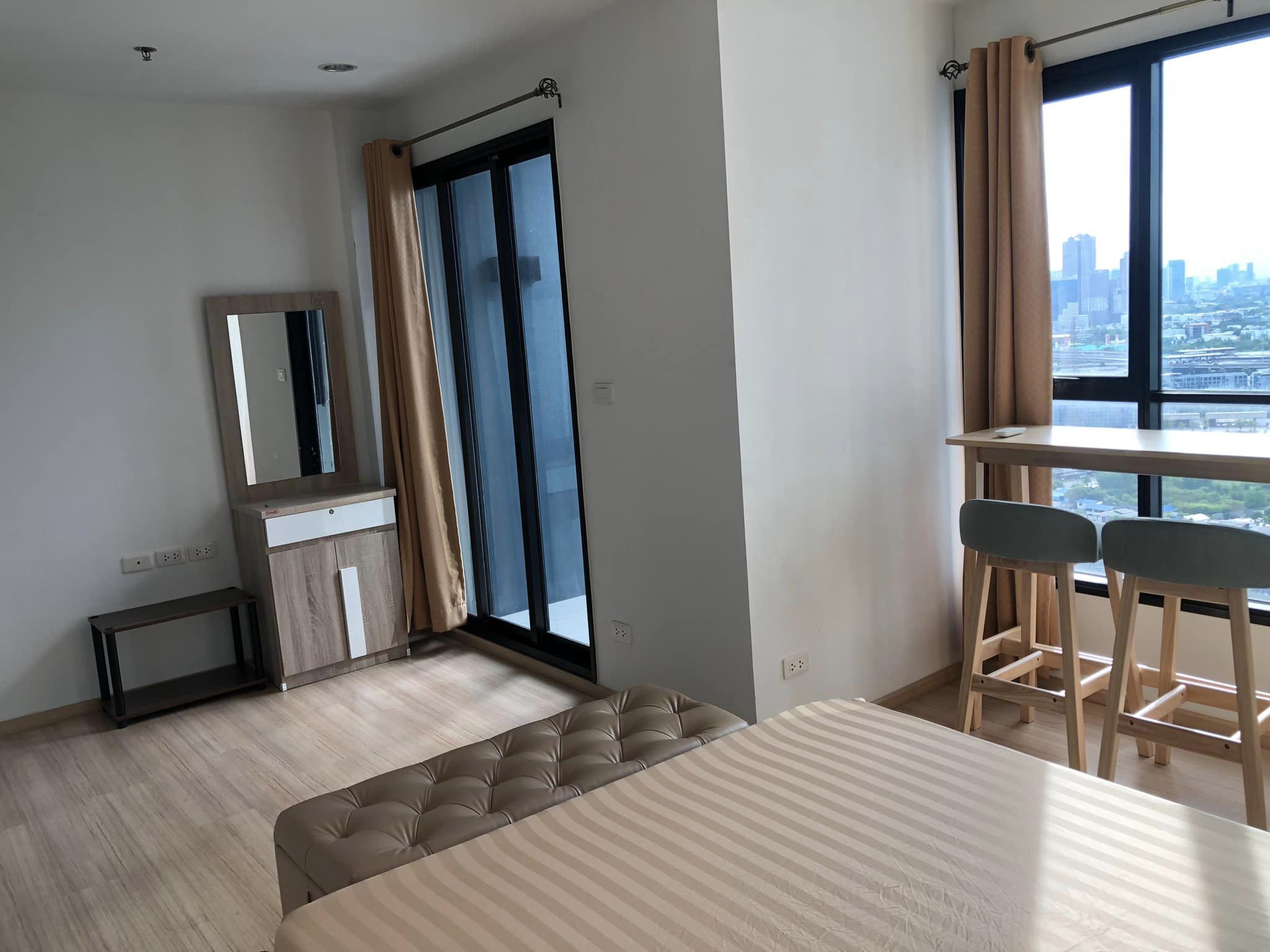 The Base Rama 9 - Ramkhamhaeng Bedroom