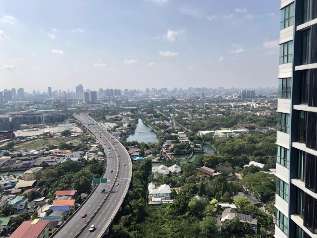 The Base Rama 9 - Ramkhamhaeng View