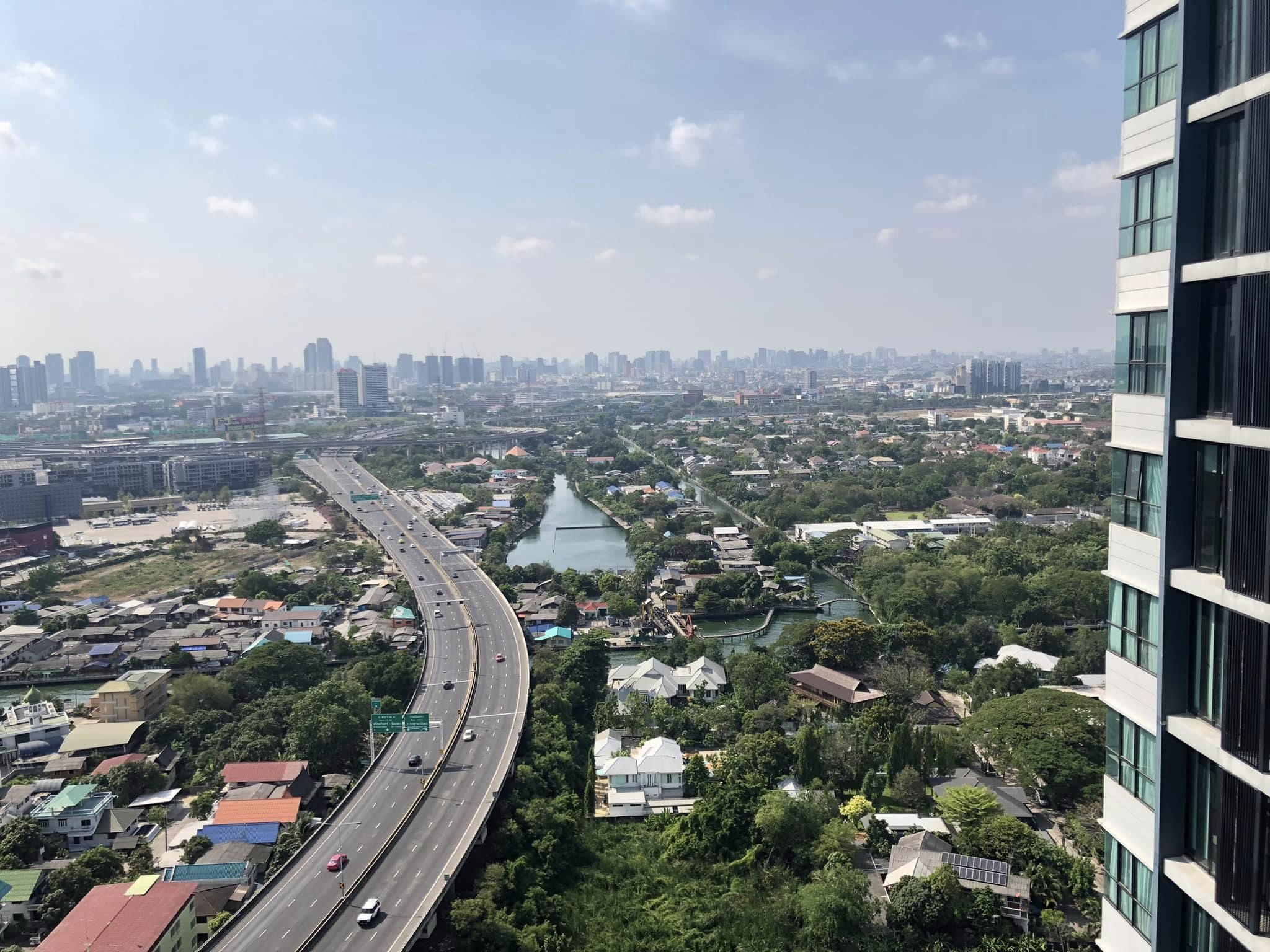 The Base Rama 9 - Ramkhamhaeng View