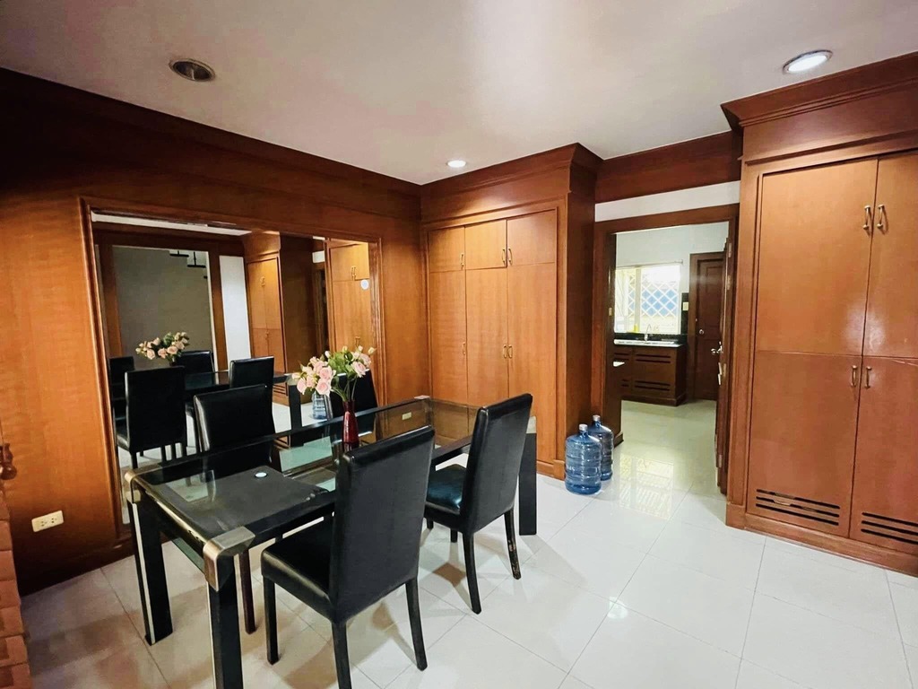 Baan Klang Krung Thonglor Dinning