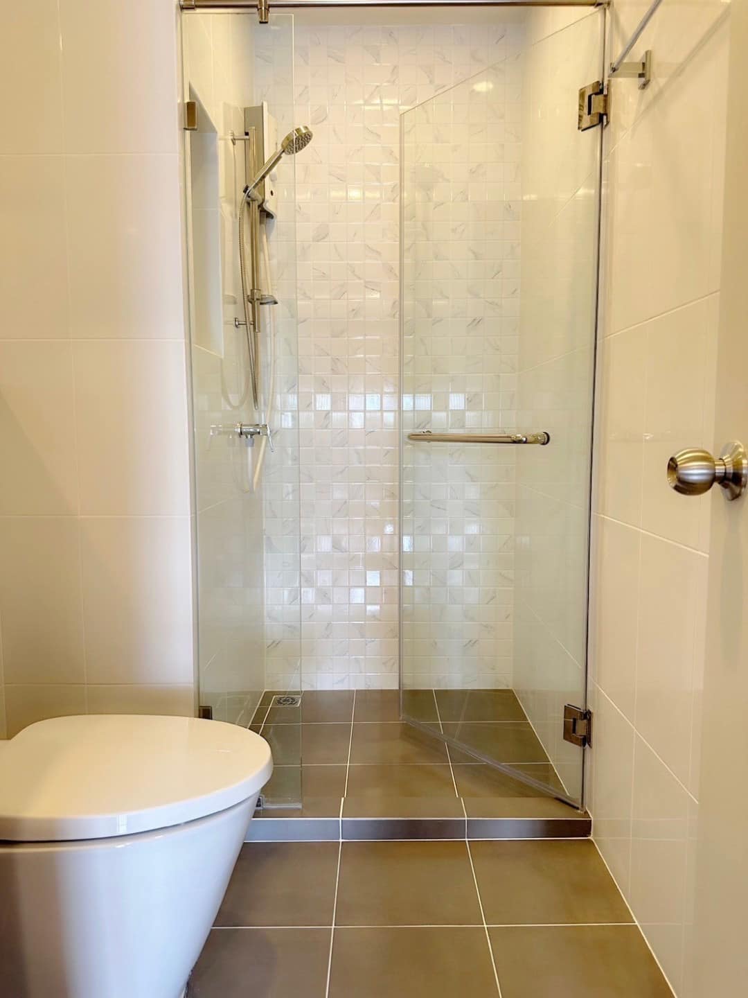 Chewathai PinKlao Bathroom (2)