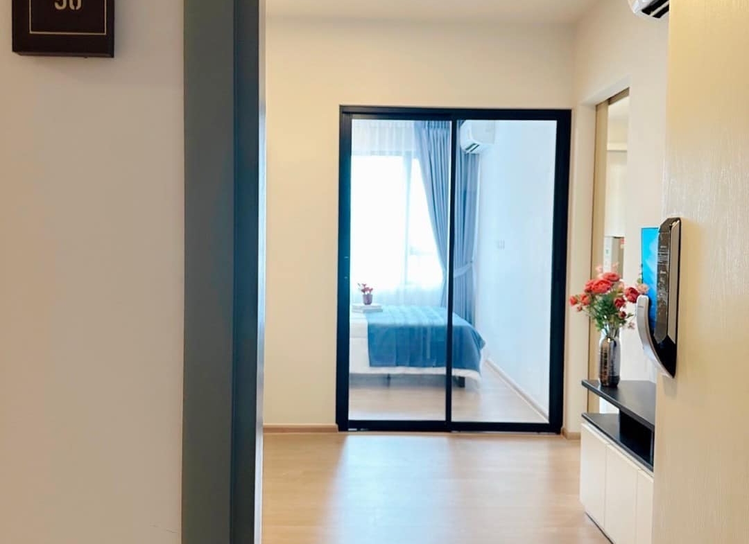 Chewathai PinKlao Bedroom