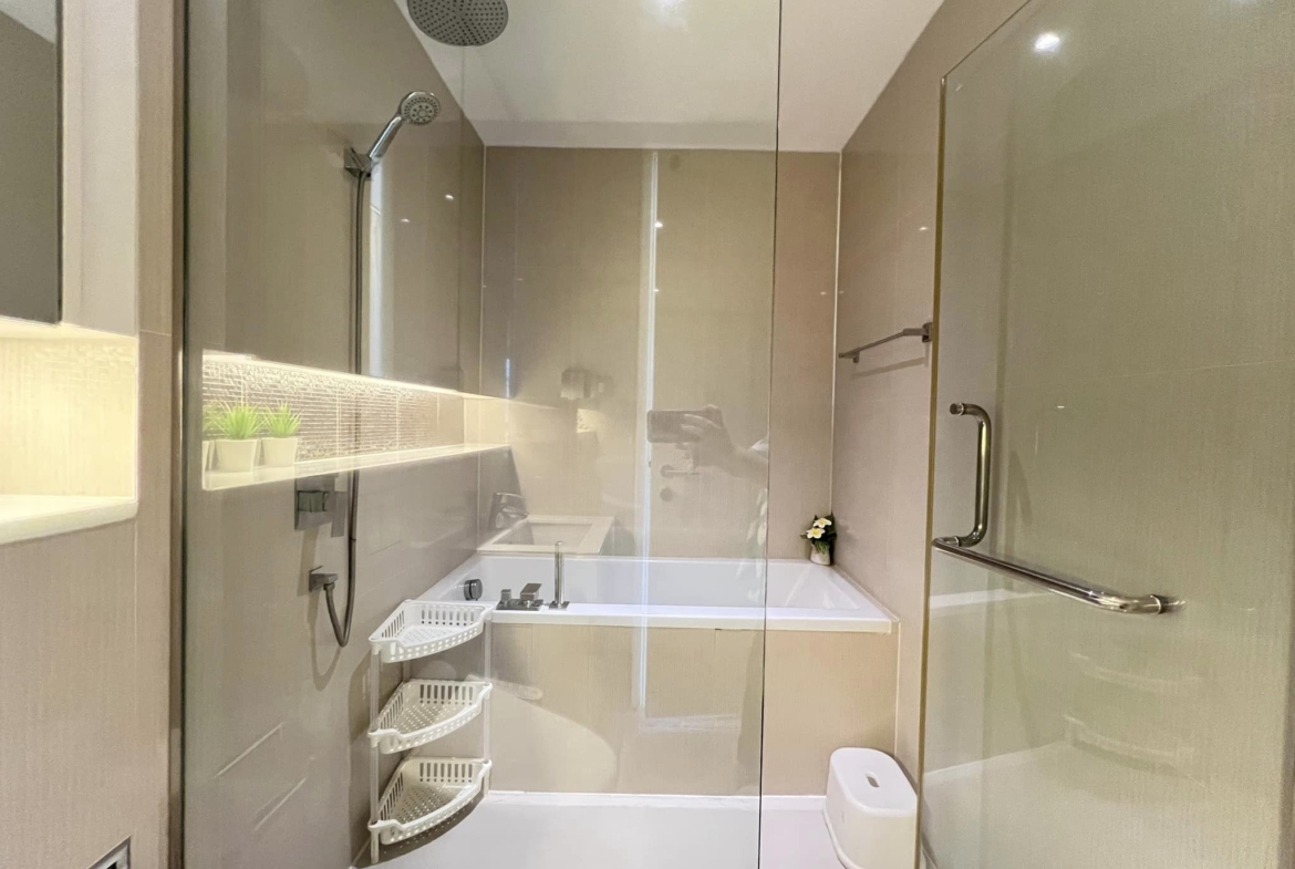 H Sukhumvit 43 Bathroom