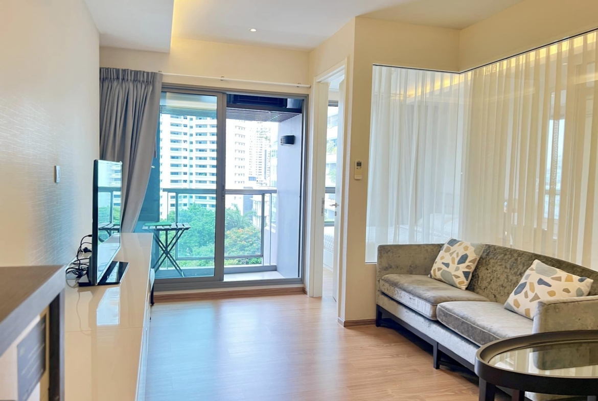 H Sukhumvit 43 Living