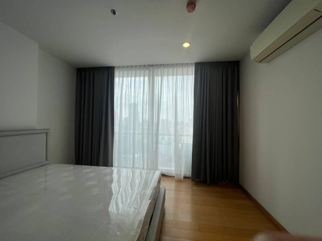 Noble Revo Silom Bedroom