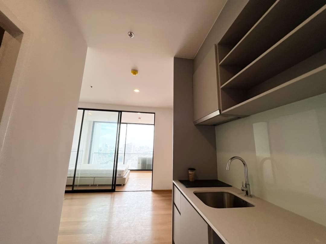 Noble Revo Silom Kitchen