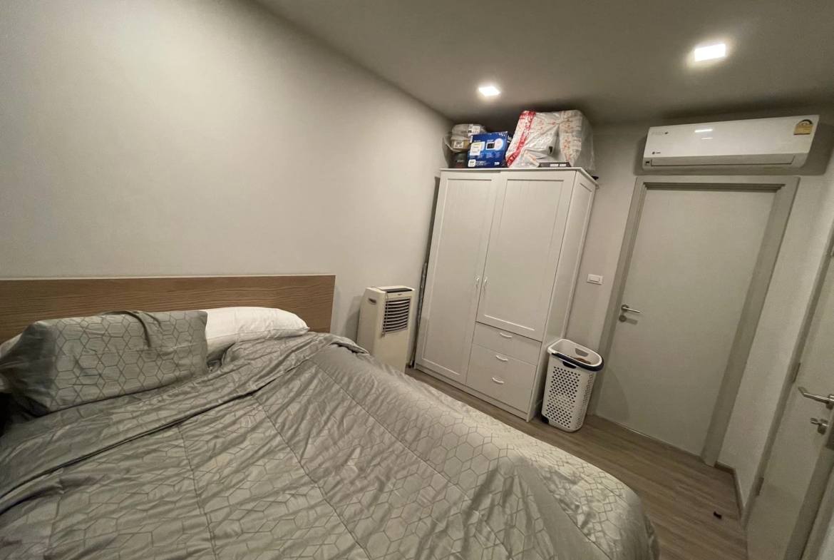 The Base Sukhumvit Bedroom