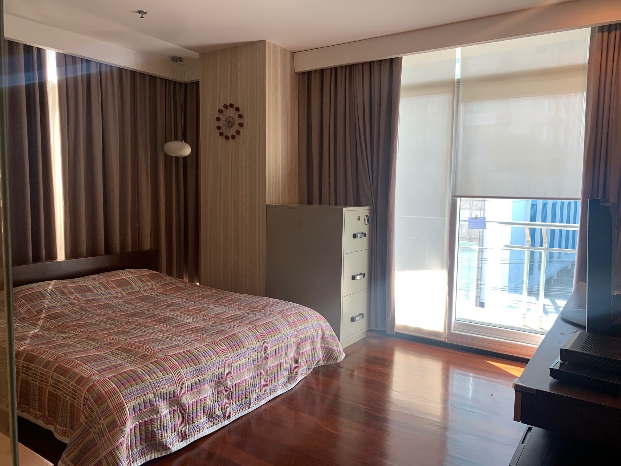 The Height Thonglor Bed
