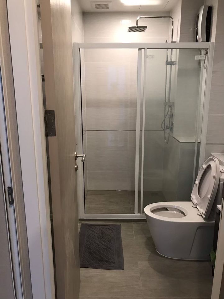 The Metropolis Samrong Bathroom