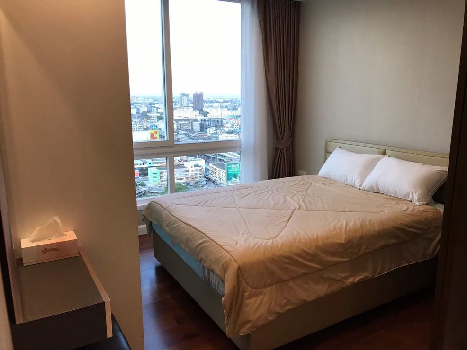 The Metropolis Samrong Bedroom