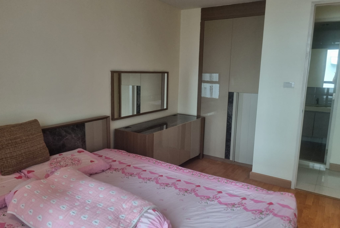 The president condo sukhumvit81 Bedroom