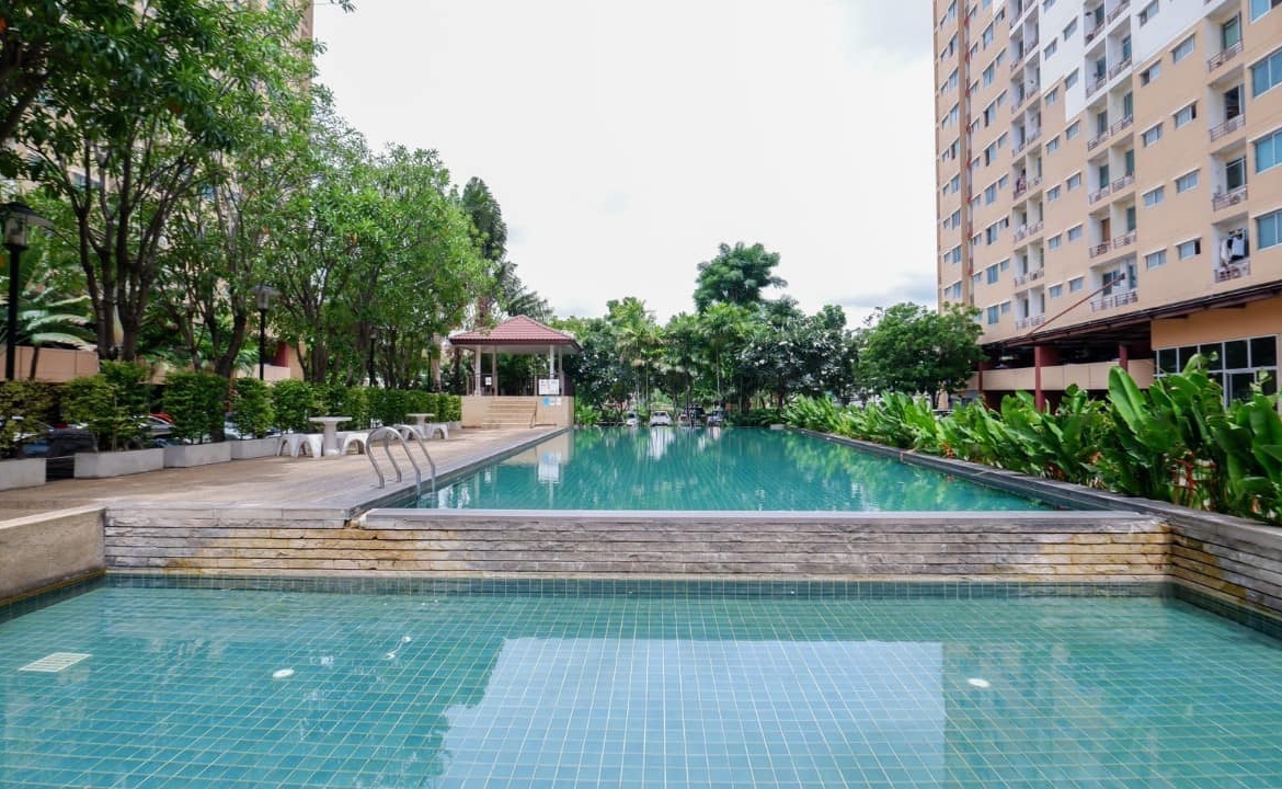 City Home Rattanathibet Swimming Pool