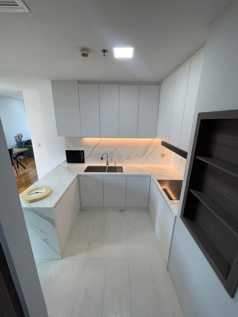 KEYNE BY SANSIRI Kitchen Zone