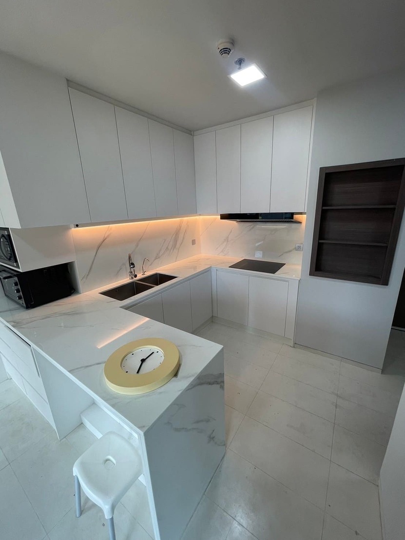 KEYNE BY SANSIRI Kitchen Zone