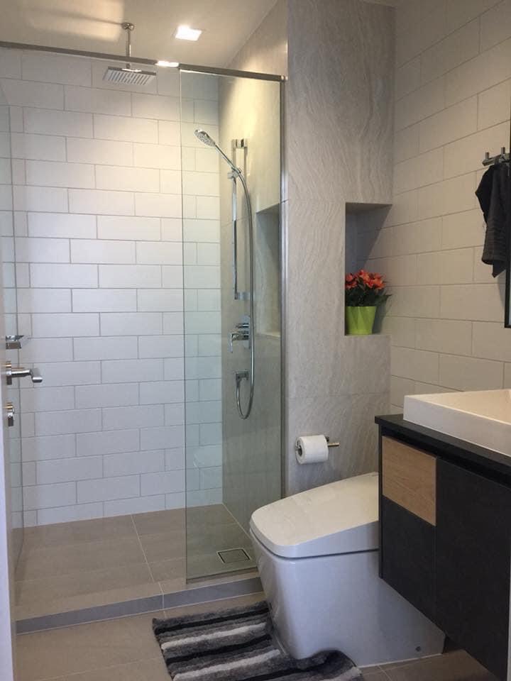 THE LINE JATUCHAK – MOCHIT Bathroom