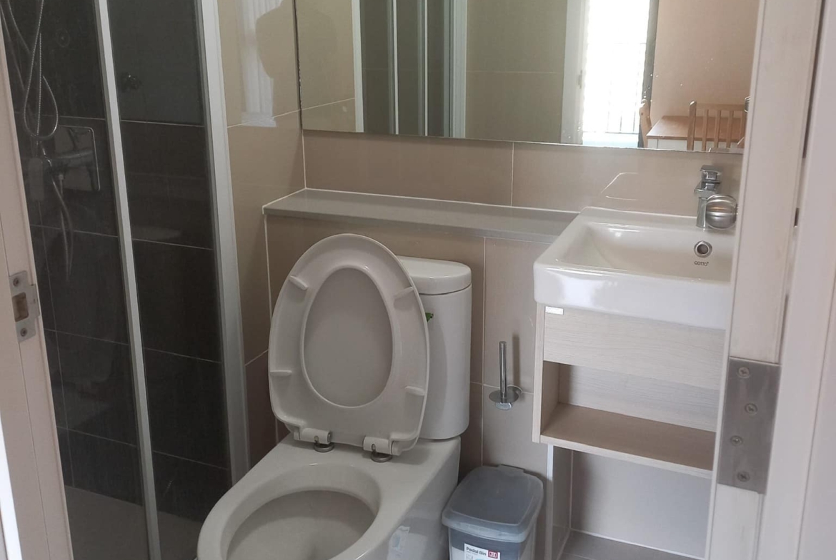 The Privacy Rama 9 Bathroom