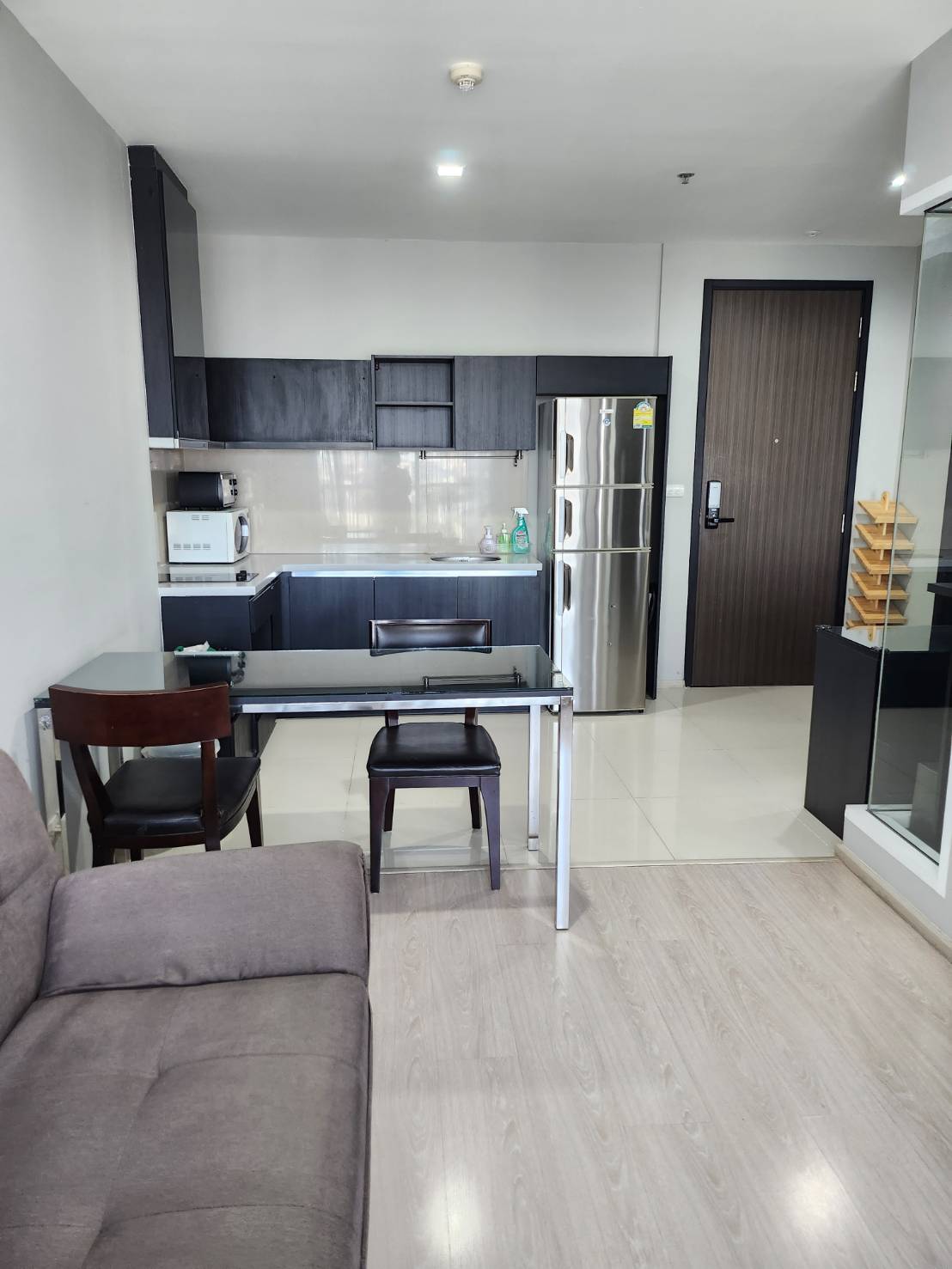 RHYTHM Sukhumvit 441 Living & Kitchen Zone