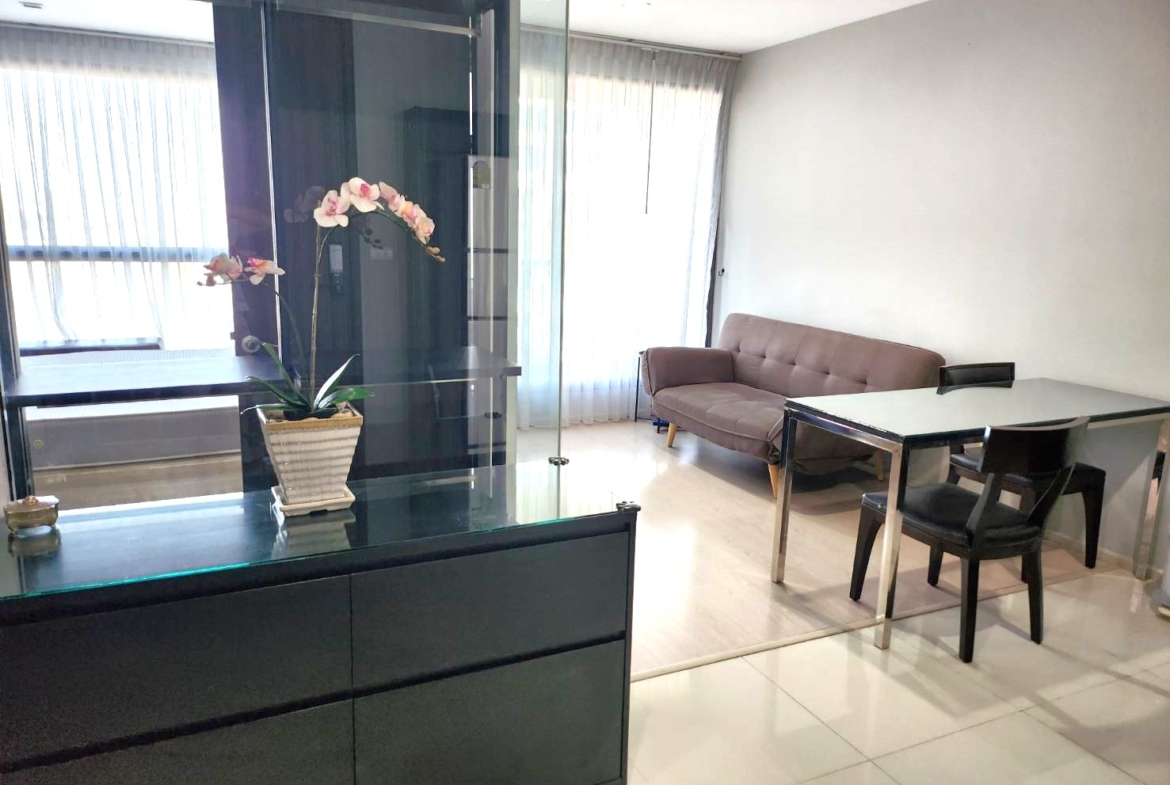 Rhythm 441 Condominium10