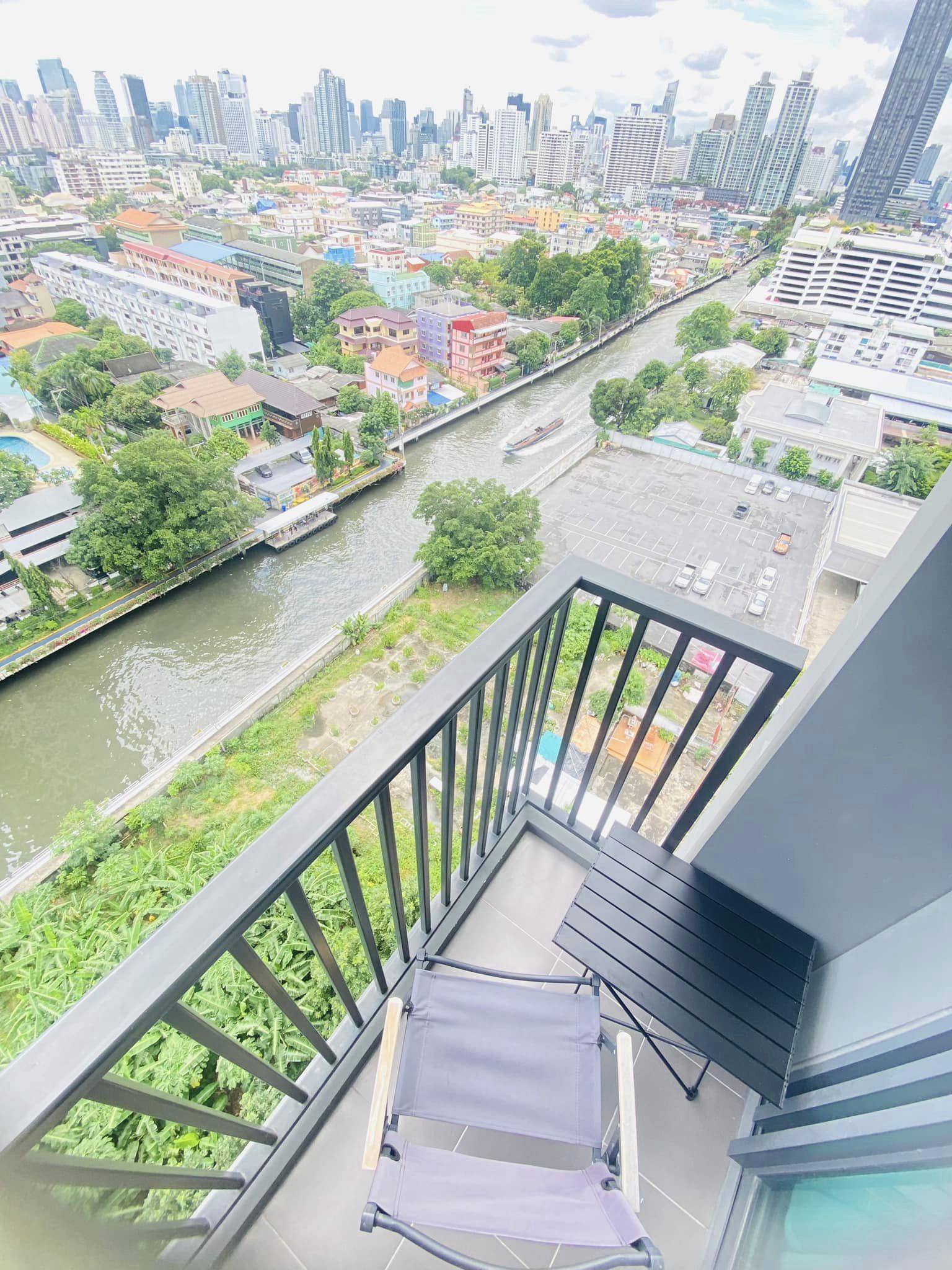 THE BASE Phetchaburi-Thonglor View