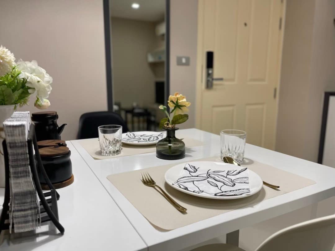 The ACE Ekamai Dinning