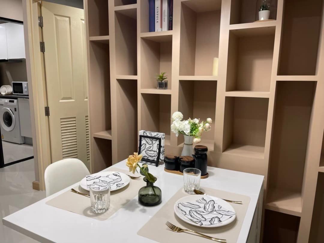 The ACE Ekamai Dinning