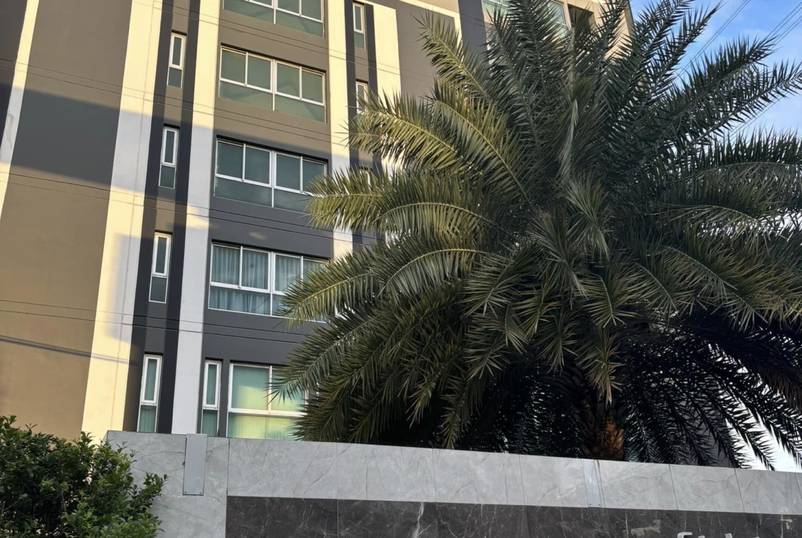 Asakan Place Srinakarindra Front condo