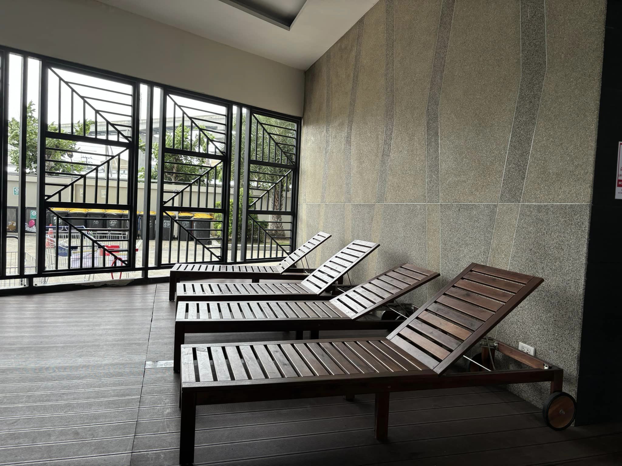 Asakan Place Srinakarindra