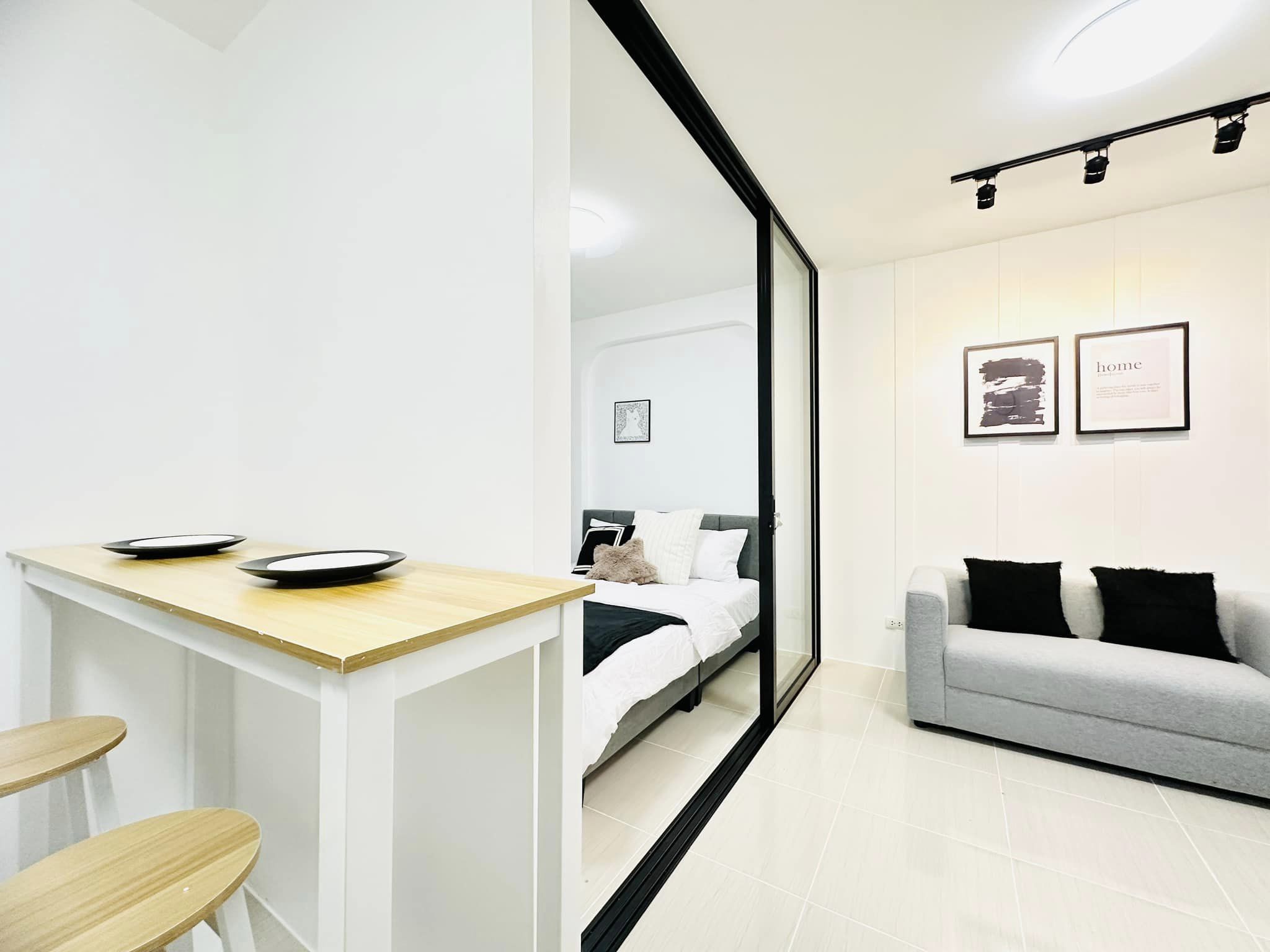 Plum Condo Ladprao 101 Living