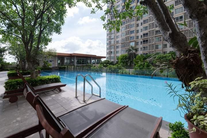 Centric Scene Ratchavipha Swimming Pool