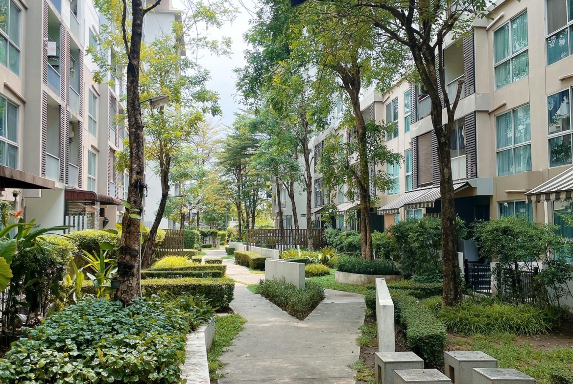 A Space Sukhumvit 77 Garden