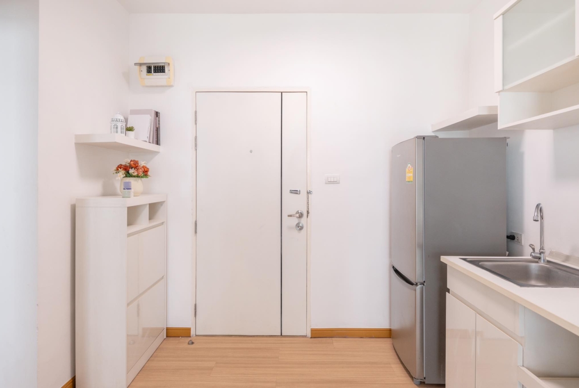 A Space Sukhumvit 77 Kitchen Zone