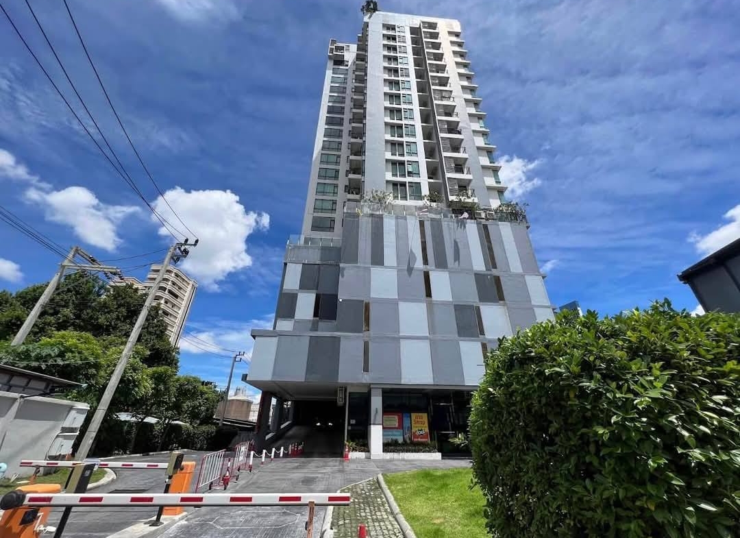 Bangkok Horizon Sathorn Front condo