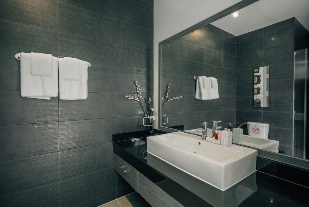 Baannaraya Pool Villa Bathroom