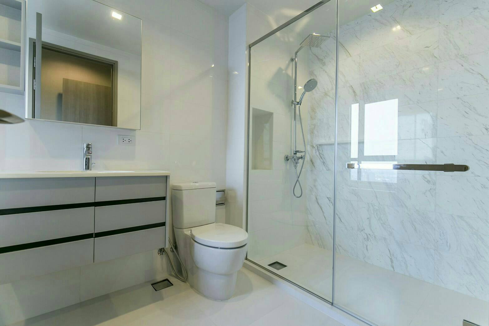 HQ Thonglor sukhumvit 55 Bathroom