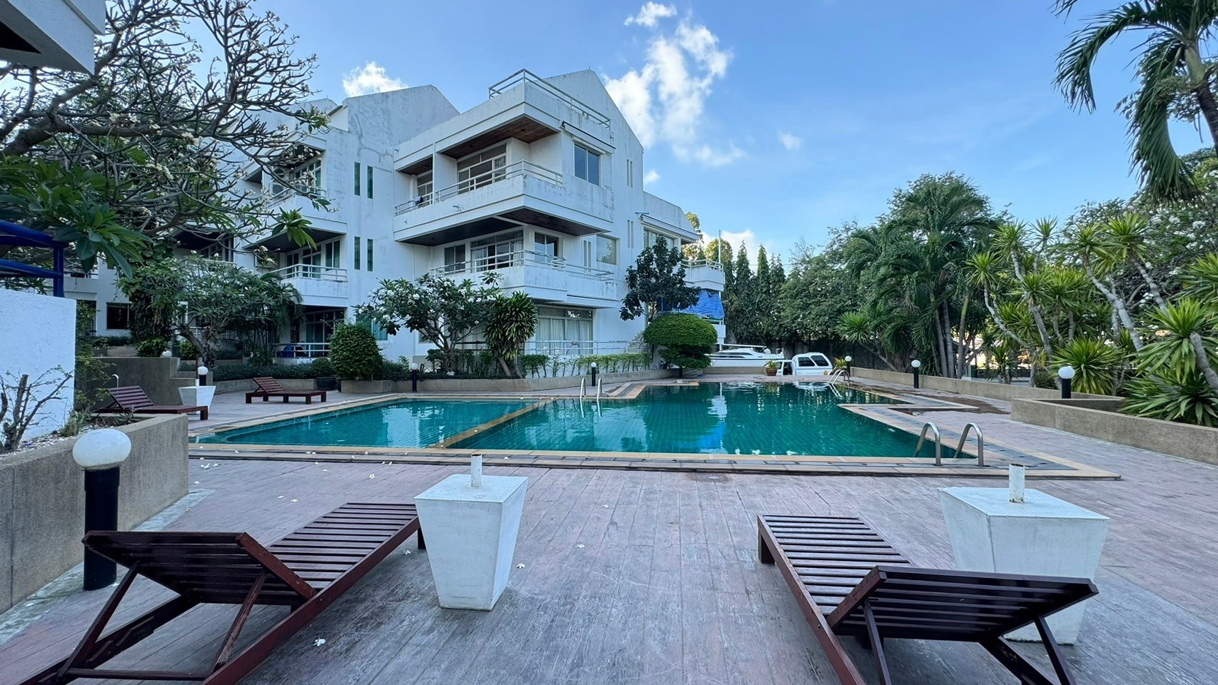 Rama Harbour Condo Swimming Pool