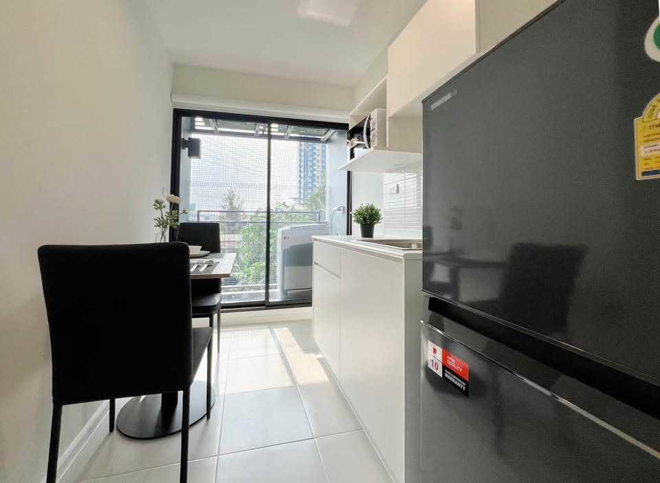 iCondo Active Phatthanakan Kitchenzone