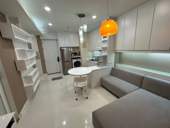 Bann Klang Krung Siam – Patumwan Condominium Living