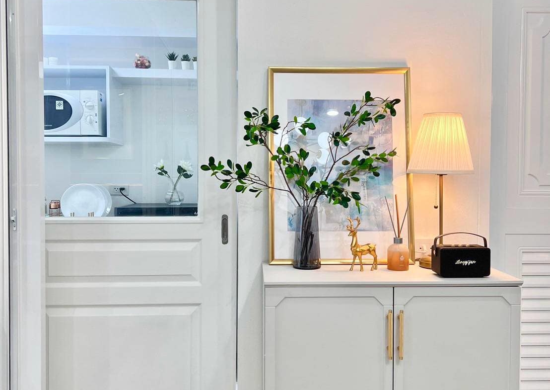 Double U Condominium