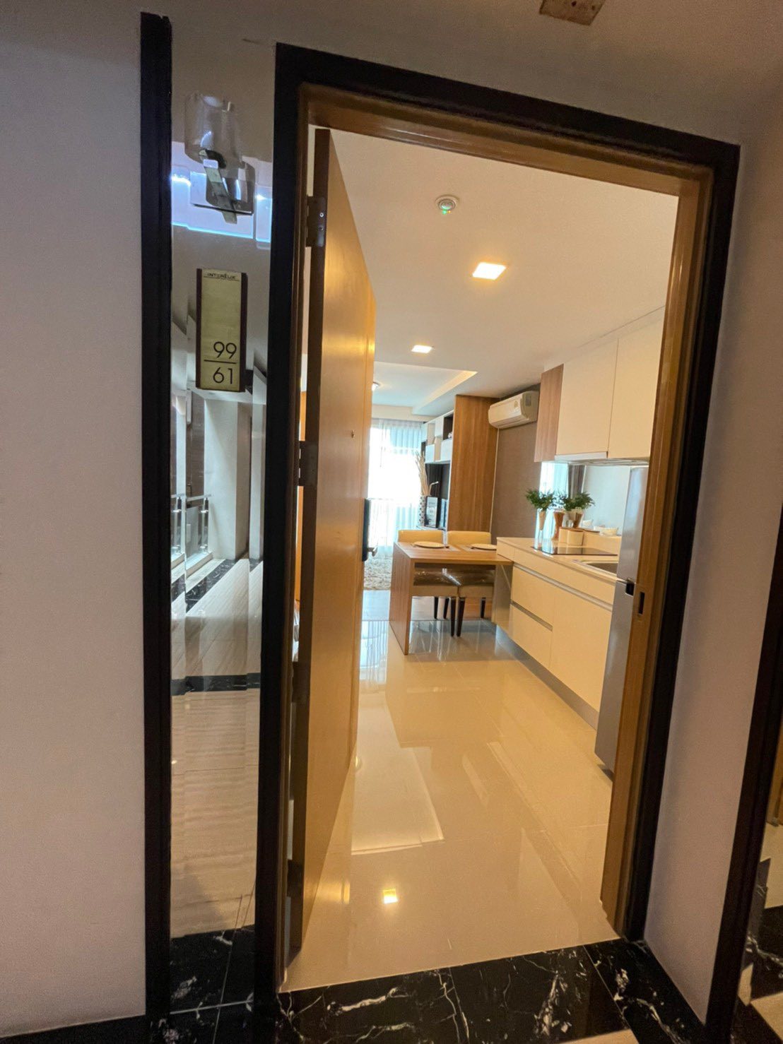 InterLux Premier Sukhumvit 13 Kitchen zone
