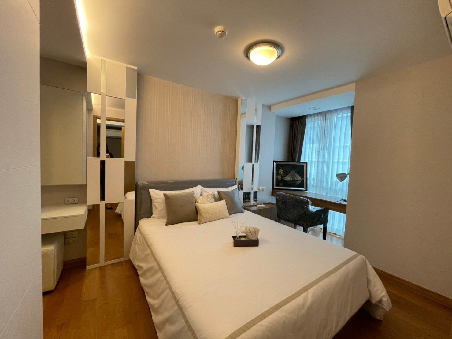 InterLux Premier Sukhumvit 13 Bed