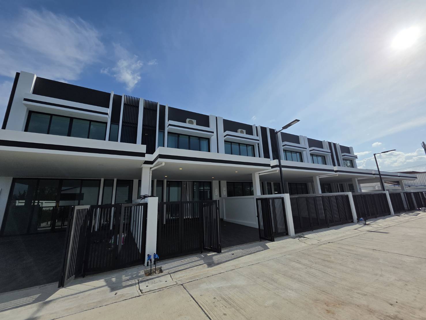 The Passion Residence Lagoon FRONT