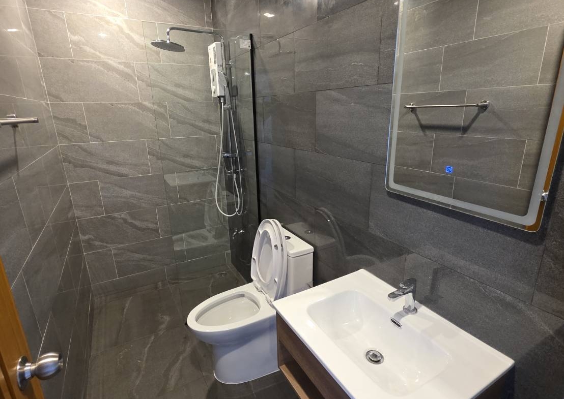 The Passion Residence Lagoon Bathroom